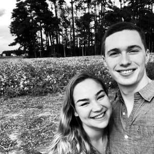 Meet your Posher, Lacey